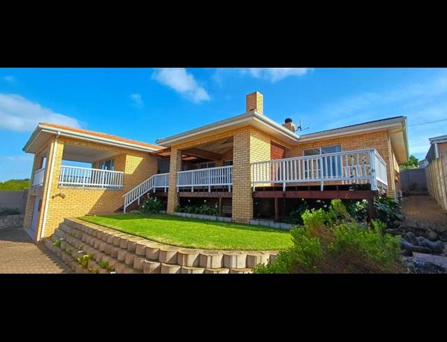 6 BEDROOM HOUSE FOR SALE IN DANA BAY
